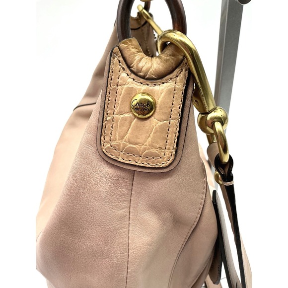 Coach Leather Hobo Shoulder Bag Light Pink Snake Trim Gold Hardware - Picture 10 of 13